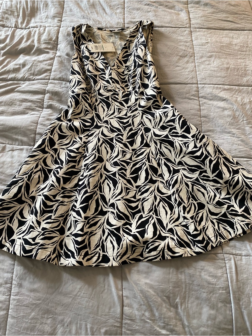 a new day Black and White Leaf Print Mini Dress